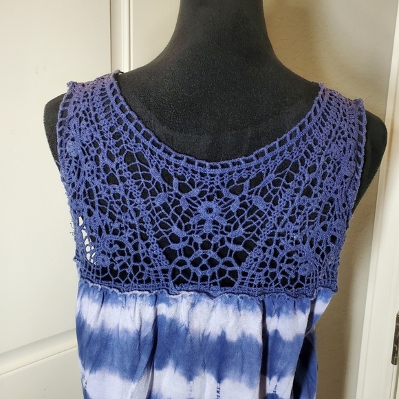 Greater Good Women's Navy Blue and White Tie-Dye Crochet Tank Top Size Large - Picture 5 of 16